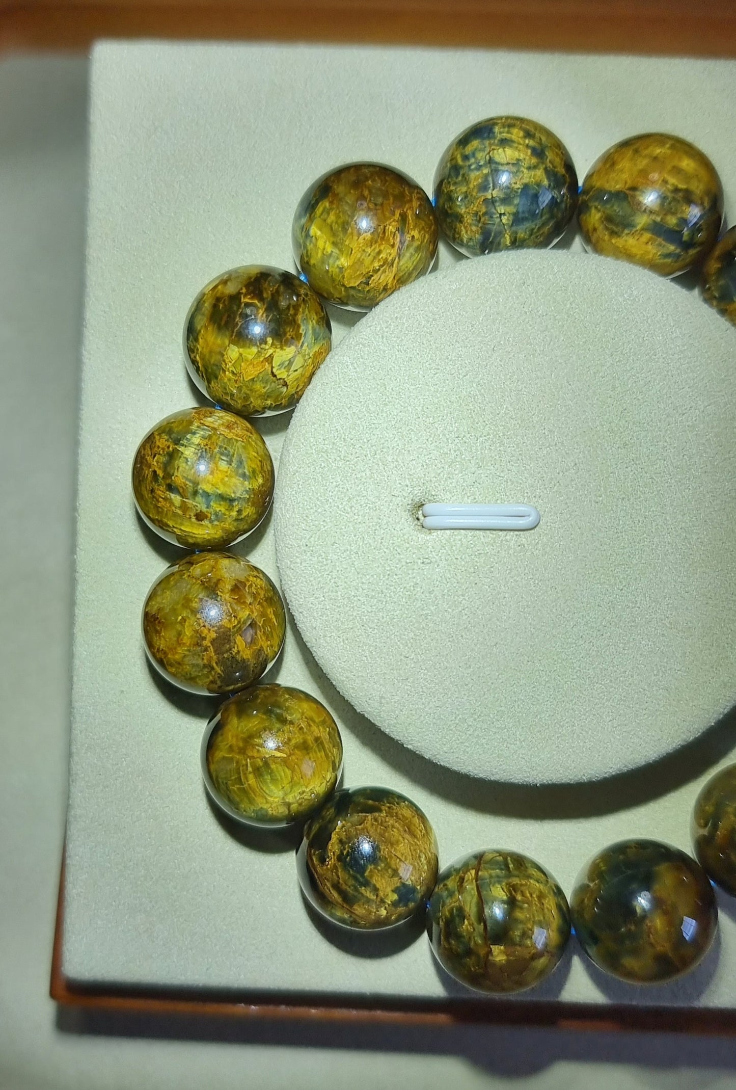 Yellow Pietersite w Certification 15mm 彼得石 - Bleus Vault.C 