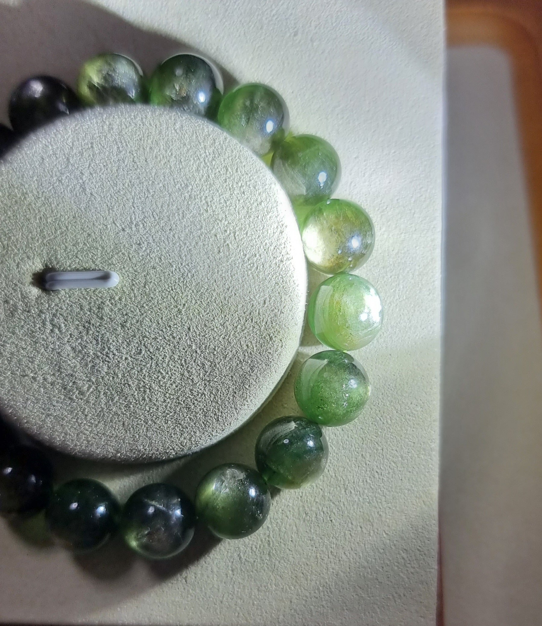 Devil Green Lepidolite (Top Premium Grade) 11.1mm 祖母绿 - Bleus Vault.C 