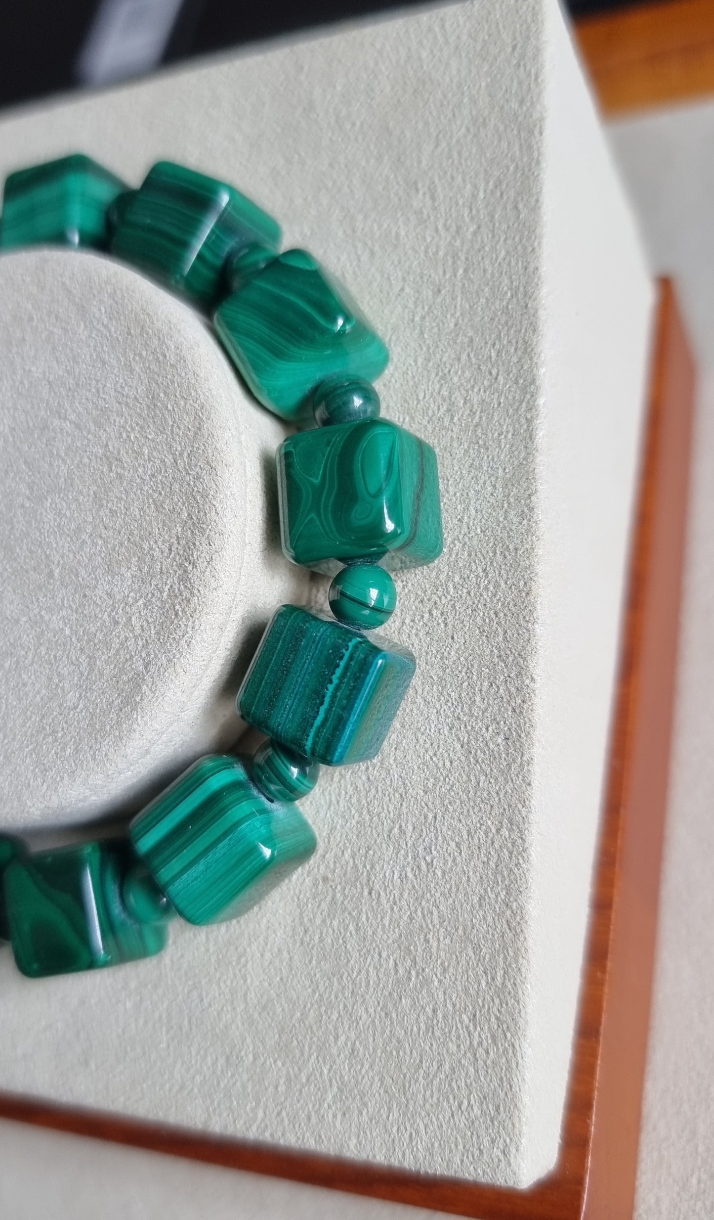 Malachite (Premium Grade) w Certification 11mm 孔雀石 - Bleus Vault.C 