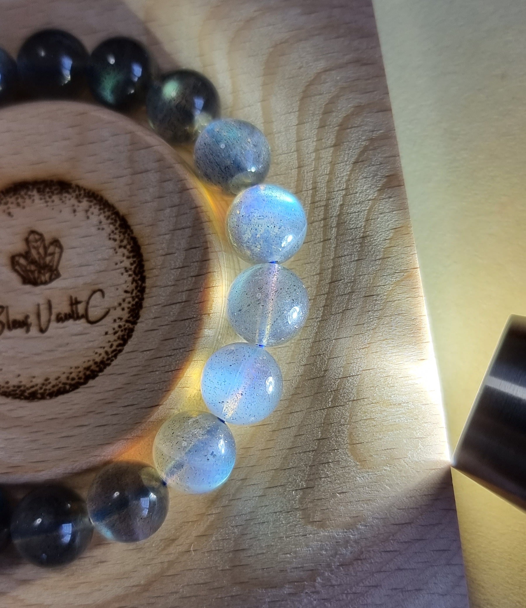 Labradorite Moonstone 10mm Blue Sheen (Premium Grade) 拉长石 - Bleus Vault.C 