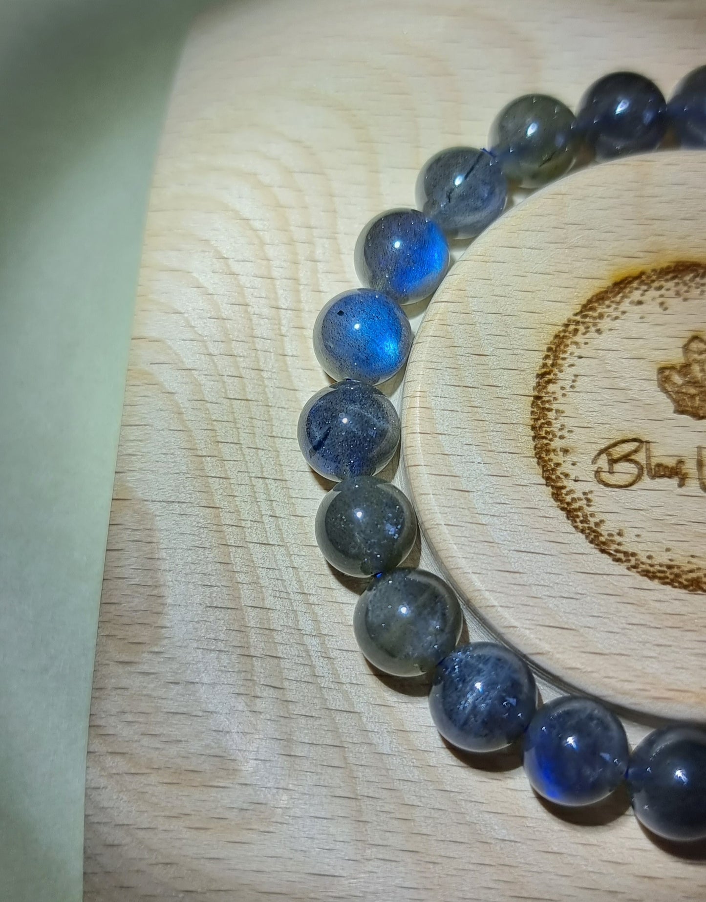 Labradorite Moonstone 7.5, 8 - 9mm Blue Sheen (Top Premium Grade) 拉长石 - Bleus Vault.C 