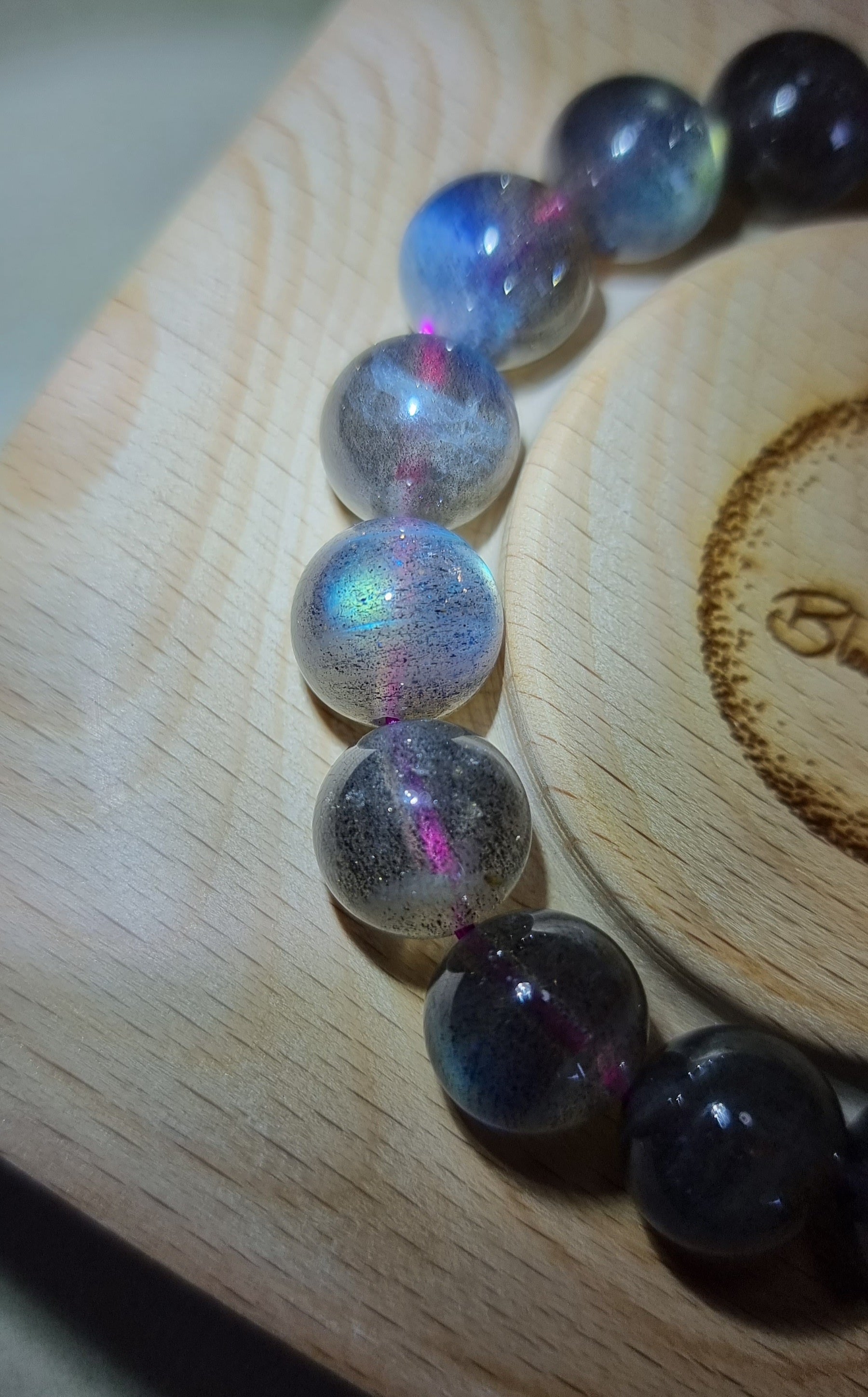 Labradorite Moonstone 11.2- 11.5mm Blue & Slight Rainbow Sheen with Certification (Premium Grade) 拉长石 - Bleus Vault.C 