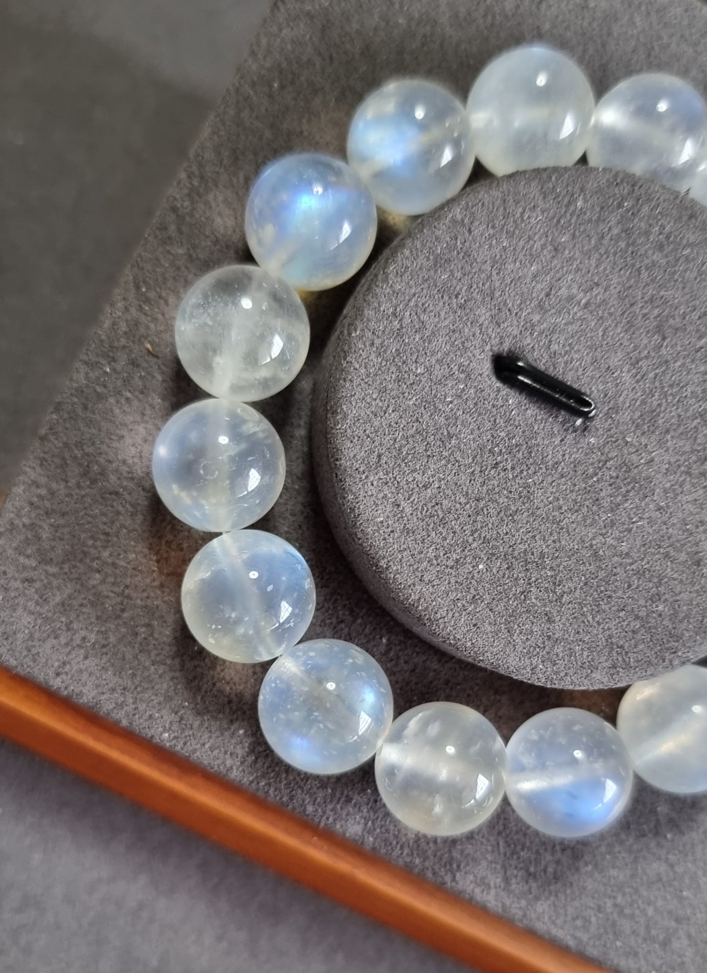 Grey Moonstone Sri Lanka with Certification 13mm (Premium Grade) 灰月光石 - Bleus Vault.C 