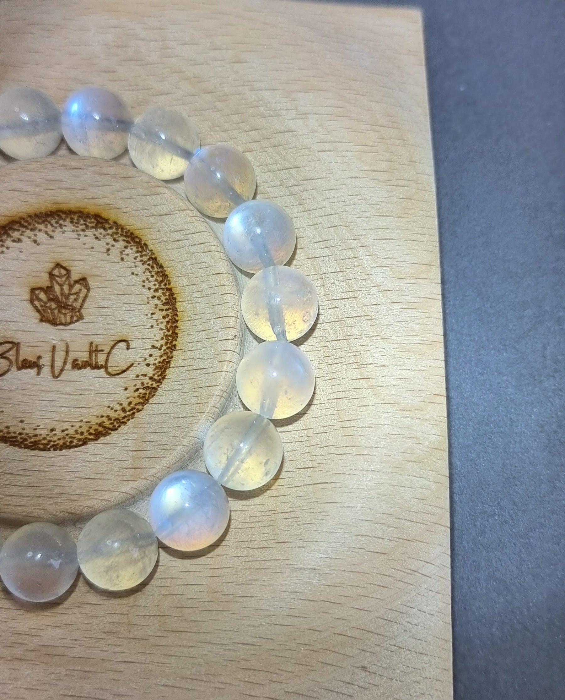 Grey Moonstone Sri Lanka with Certification 11mm (Premium Grade) 灰月光石 - Bleus Vault.C 