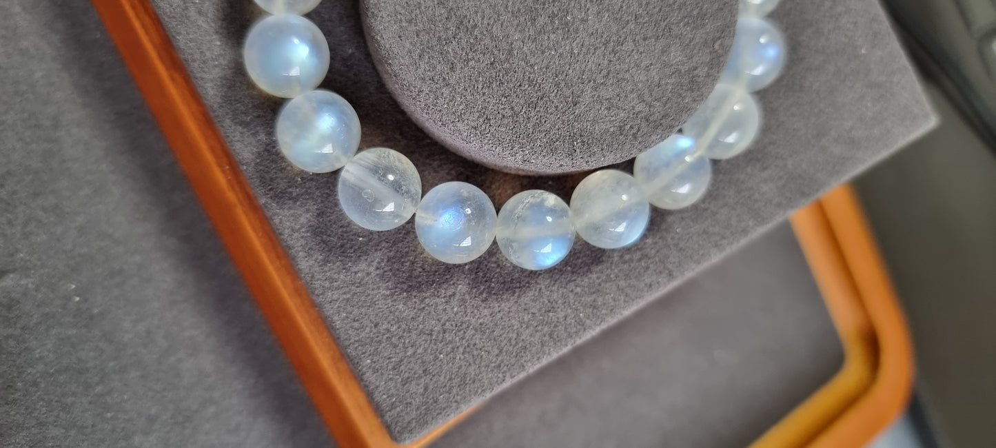 Grey Moonstone Sri Lanka with Certification 11mm (Premium Grade) 灰月光石 - Bleus Vault.C 