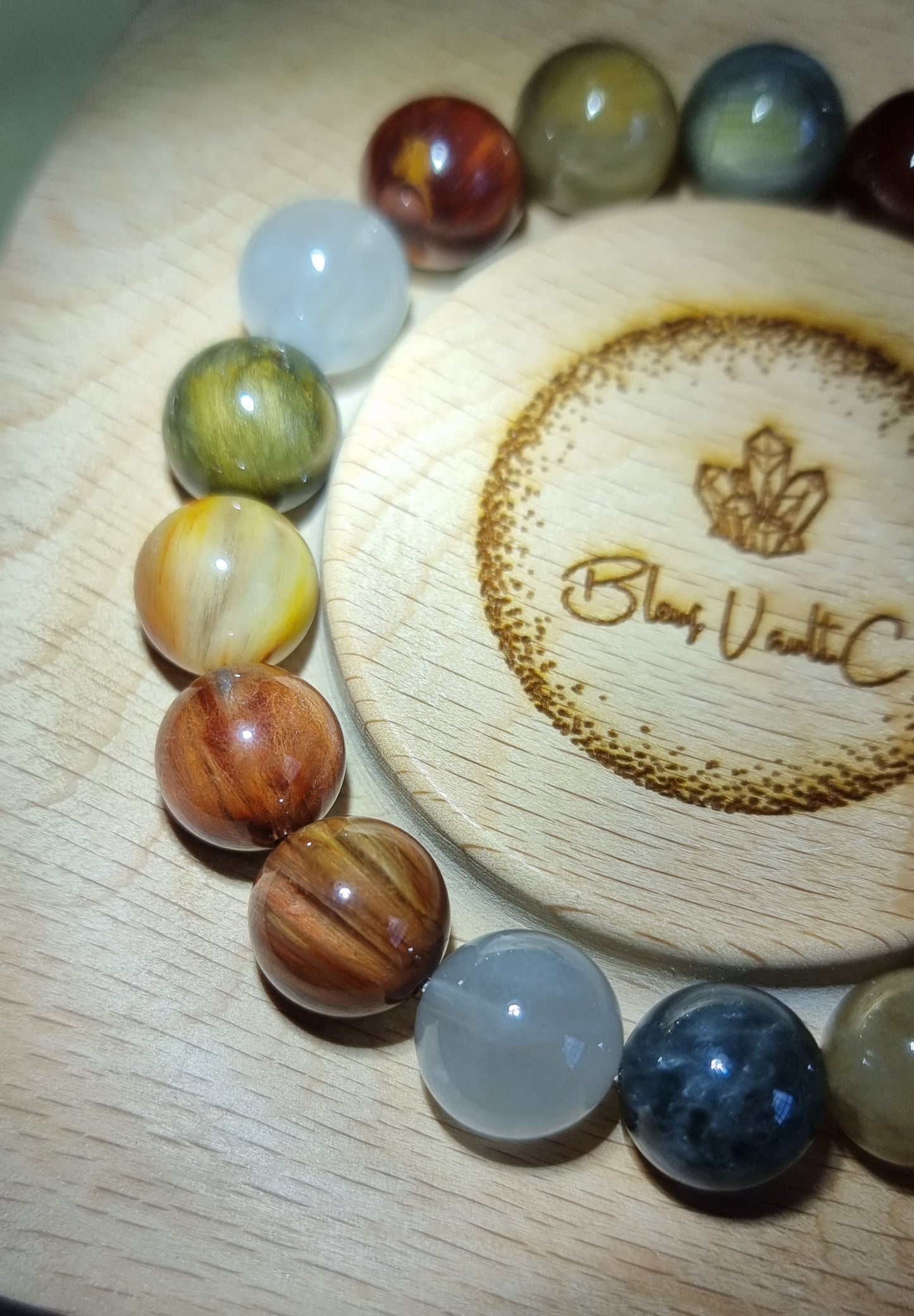 Fire Phoenix Rabbit Hair Rutilated Quartz with Certification (Top Premium Grade) 12mm 火凤凰彩兔毛 - Bleus Vault.C 