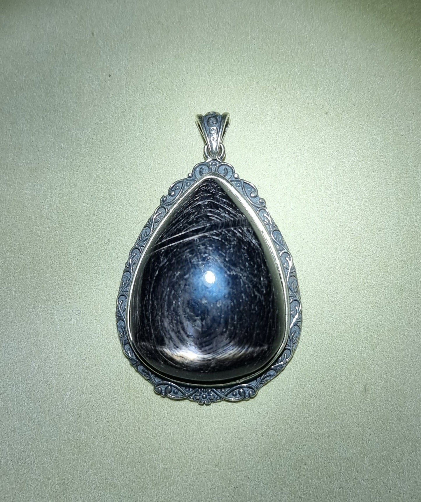 Hypersthene Eye in S925 Tibetan Vintage Silver with Certification (Top Premium Grade) 金运石 - Bleus Vault.C 