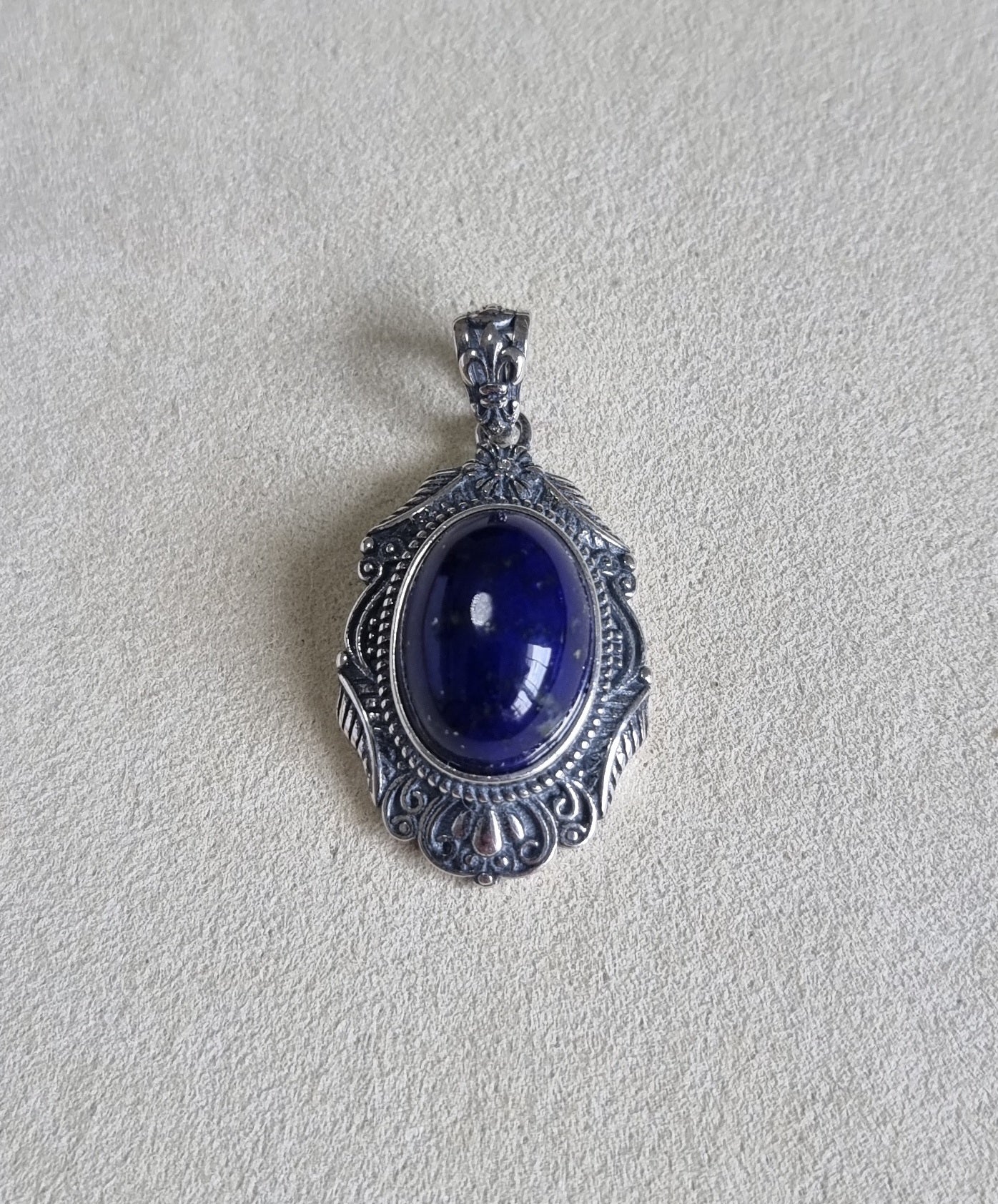 Lapis Lazuli Oval in Tibetan Vintage S925 Silver 青金石