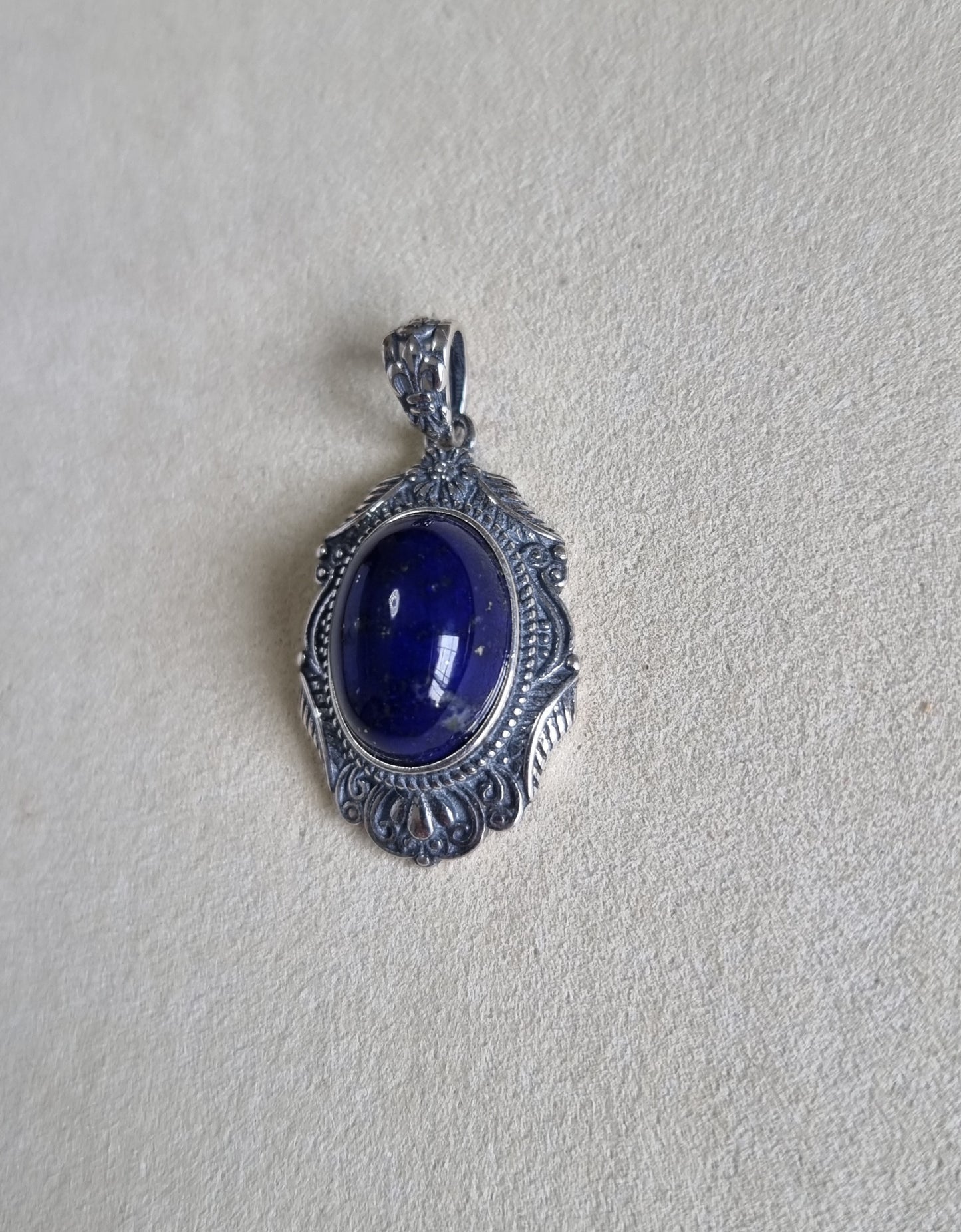 Lapis Lazuli Oval in Tibetan Vintage S925 Silver 青金石