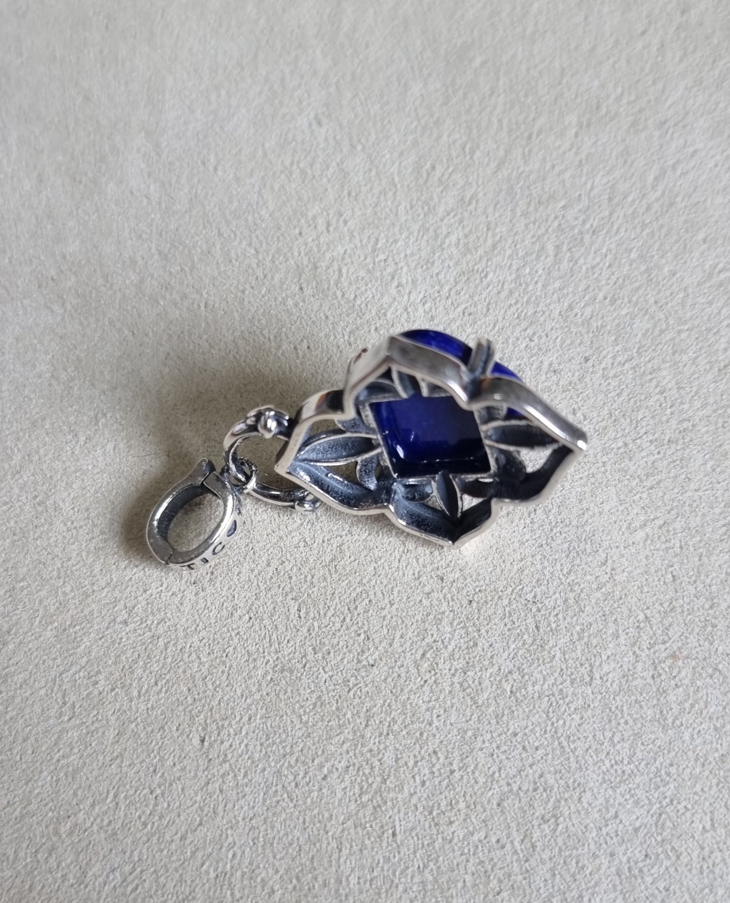 Lapis Lazuli Clover Lotus with Locked in Tibetan Vintage S925 Silver 青金石