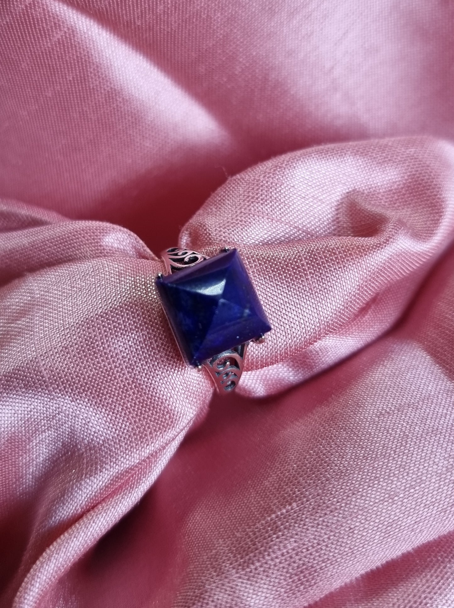 Lapis Lazuli Pyramid Butterfly in Tibetan Vintage S925 Silver (Adjustable Ring) 青金石