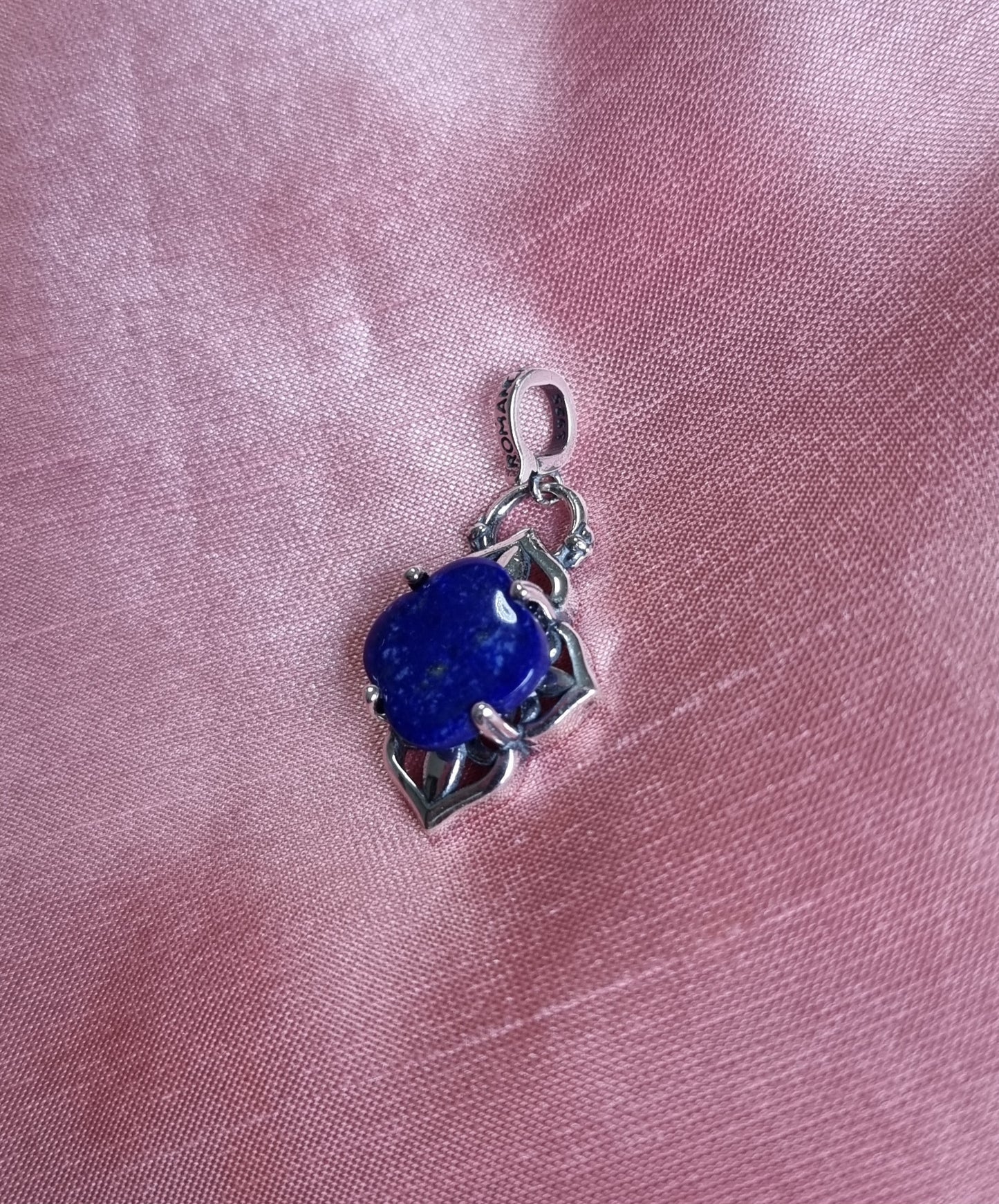 Lapis Lazuli Clover Lotus with Locked in Tibetan Vintage S925 Silver 青金石