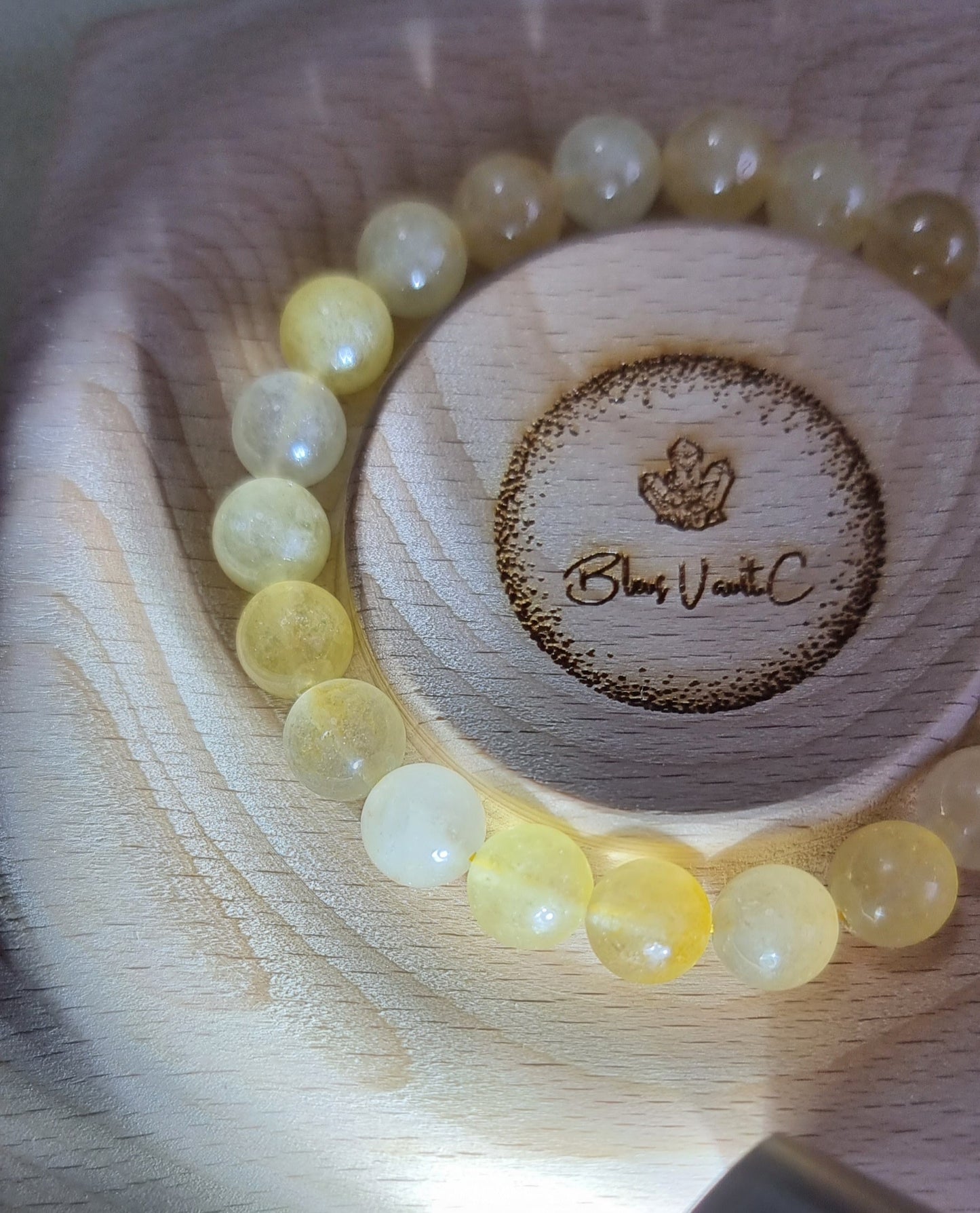 Golden Silk Jade 8.5mm 金丝玉