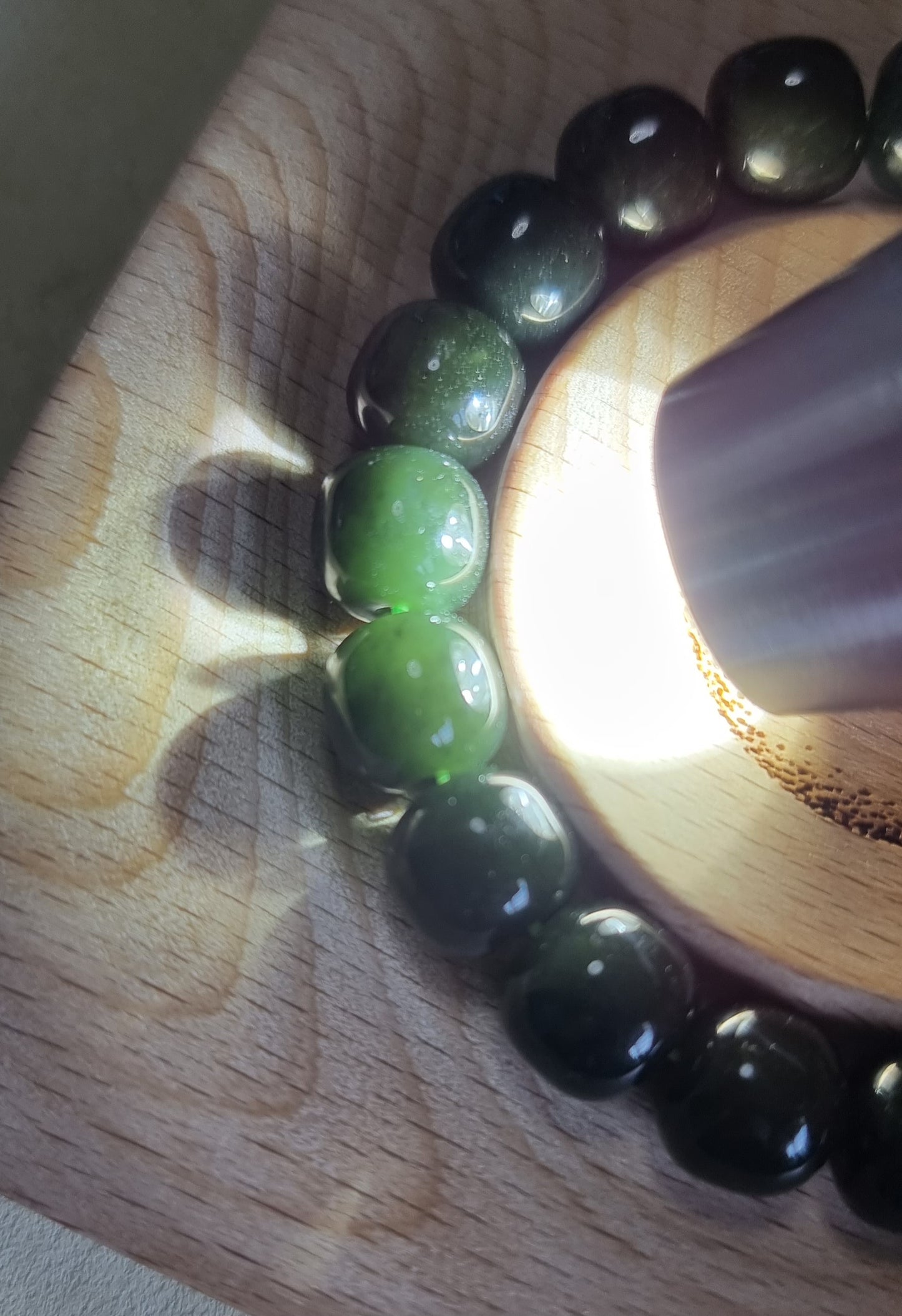 Hetian Jade Darker Green (High Grade) 10mm 和田玉