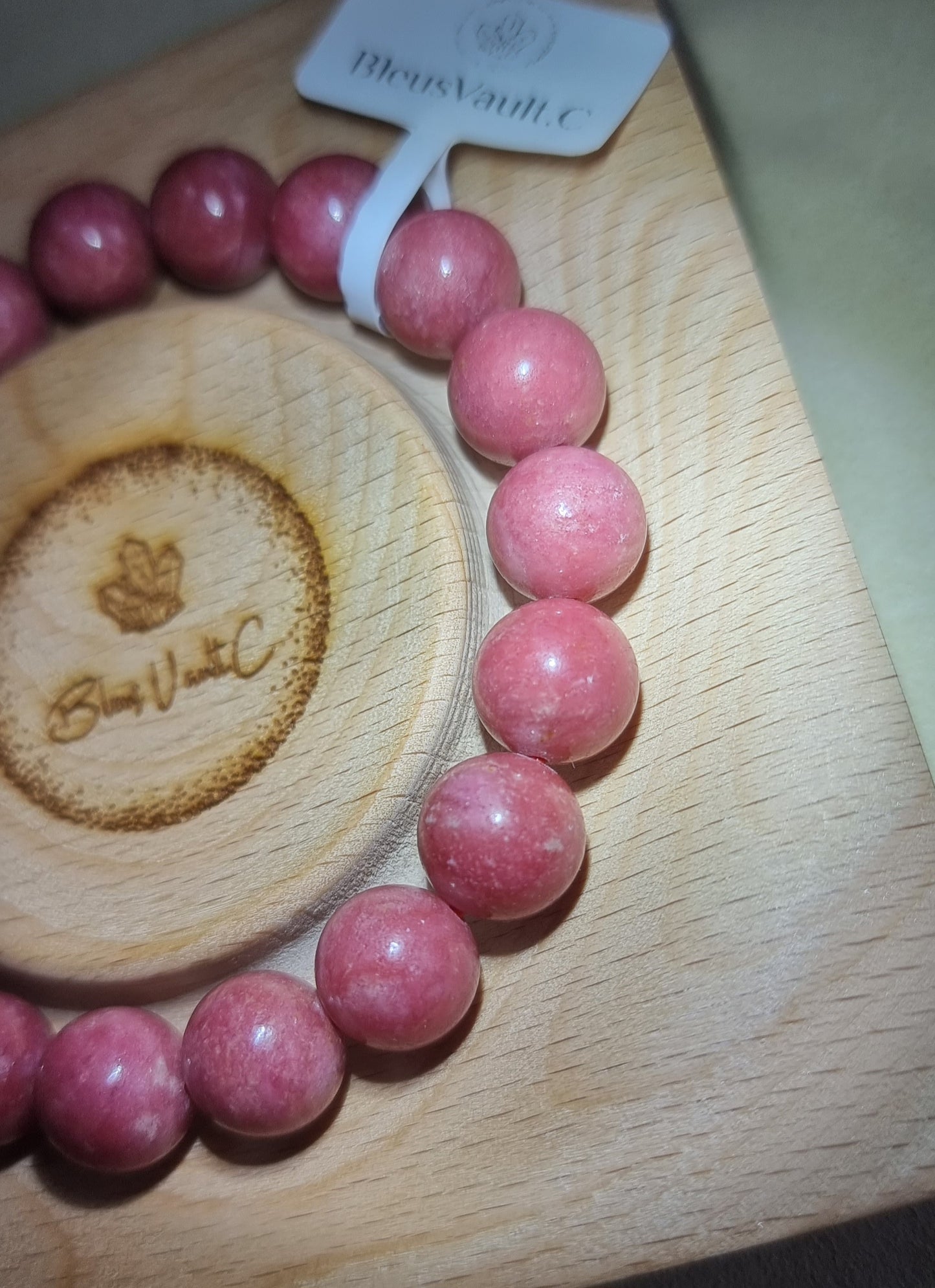 Rhodonite (Premium Grade) Inclusion-free Deep Pink 10.8-11mm 蔷薇石