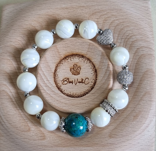 White Fritillaria Chrysocolla Bracelet in Silver. Inspired from Monet's “La Mare, effet de neige”