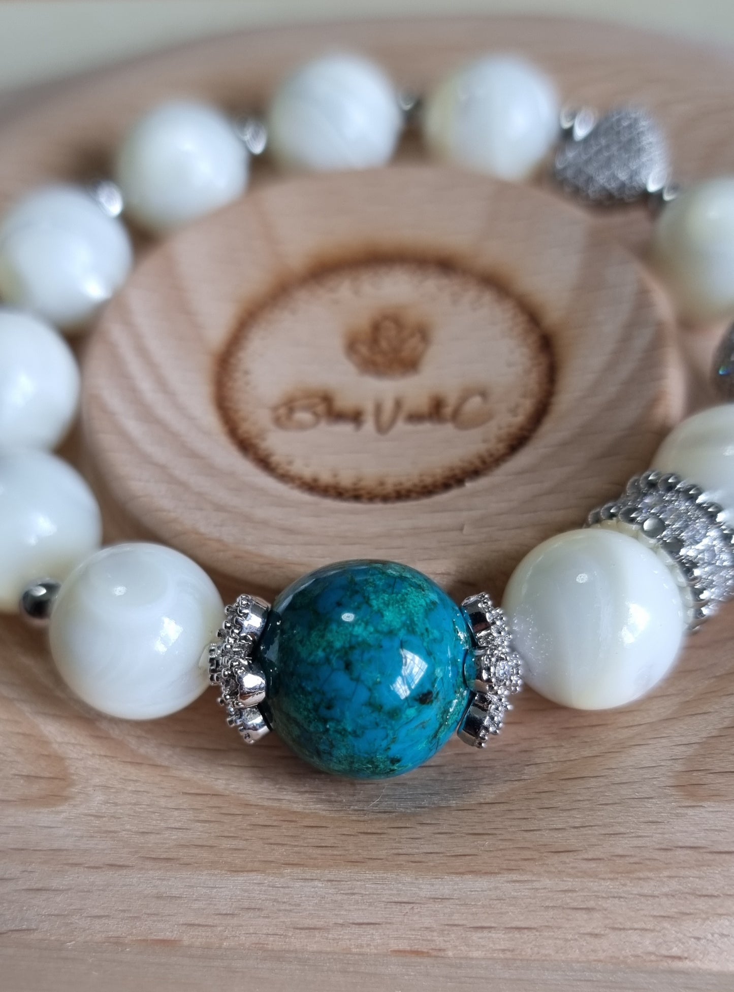 White Fritillaria Chrysocolla Bracelet in Silver. Inspired from Monet's “La Mare, effet de neige”