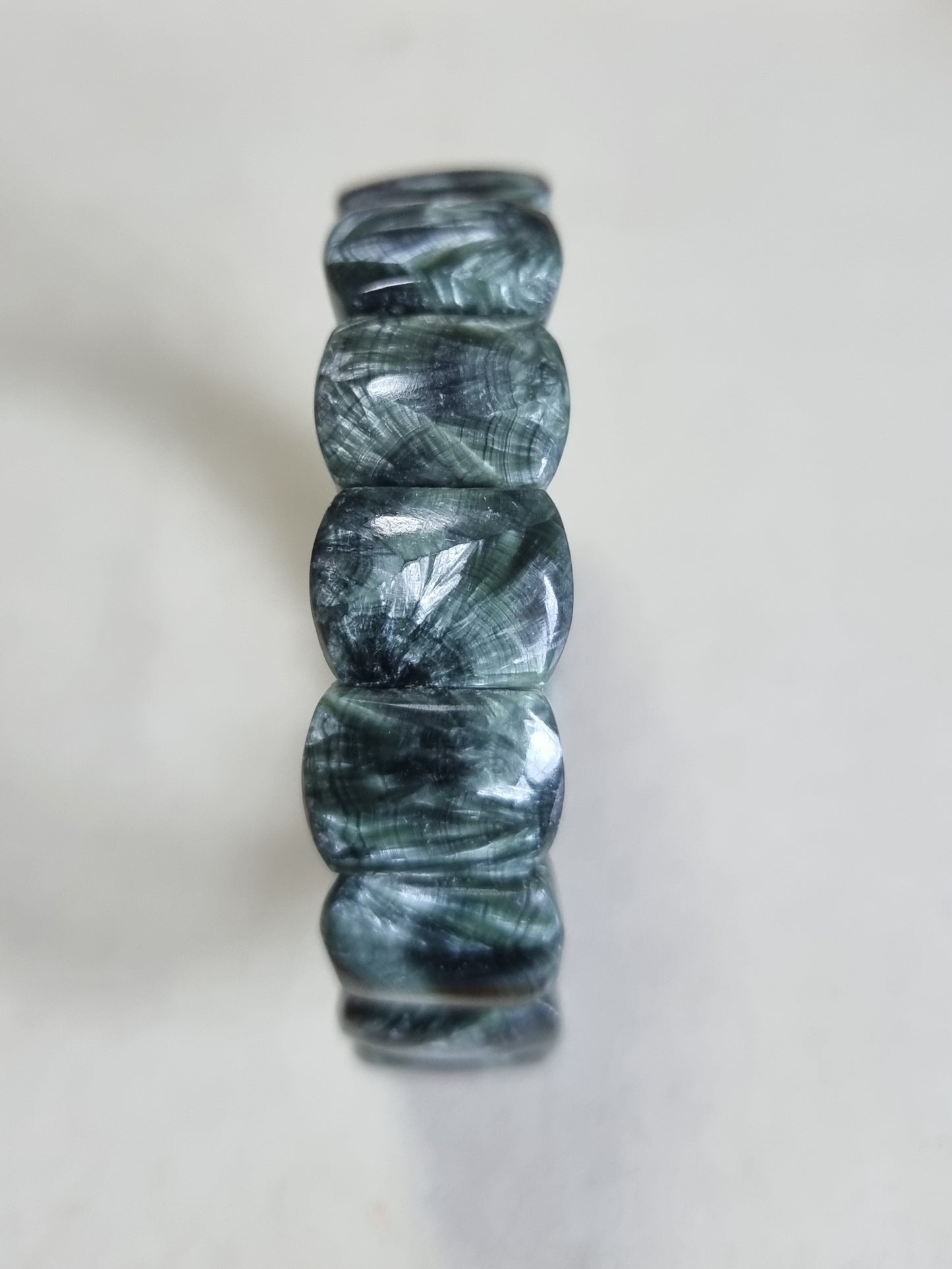 Seraphinite (Top Premium Grade) 16mm with Certification 绿龙晶