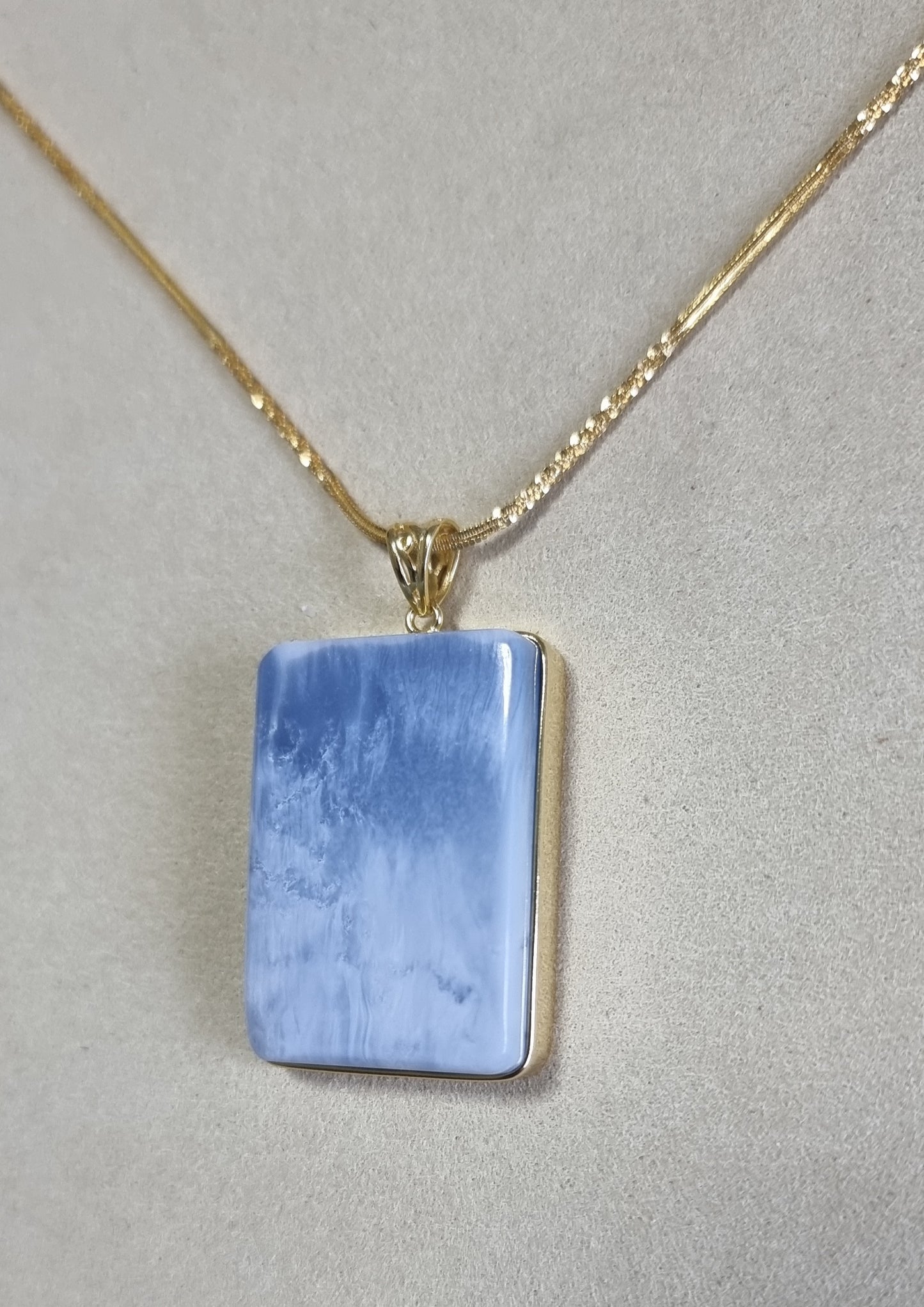 Blue Opal Pendant 25*36*8.5mm with S925 Gold Chain 44cm included Certification 蓝欧宝/蛋白石