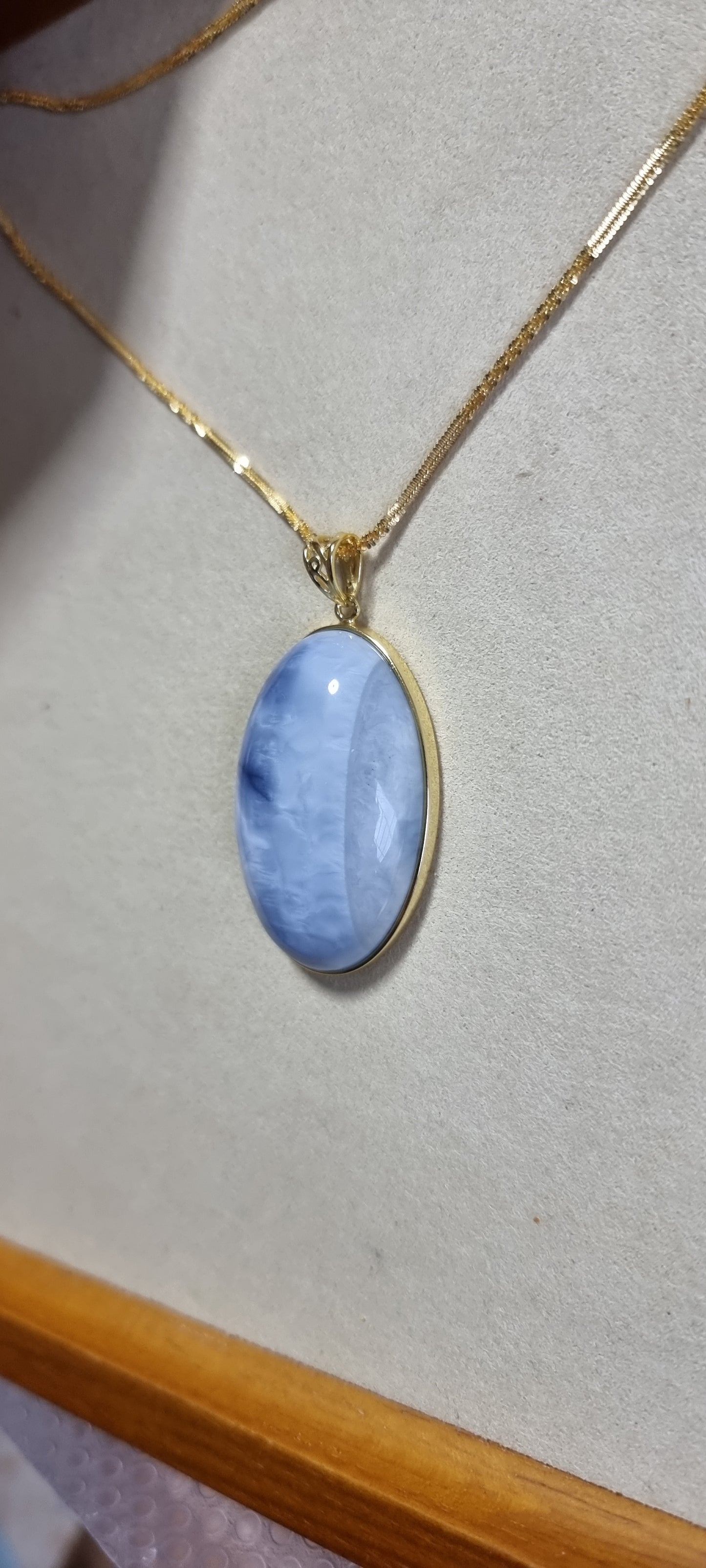 Blue Opal Pendant 26.5*39*10mm with S925 Gold Chain 44cm Chain included Certification 蓝欧宝/蛋白石