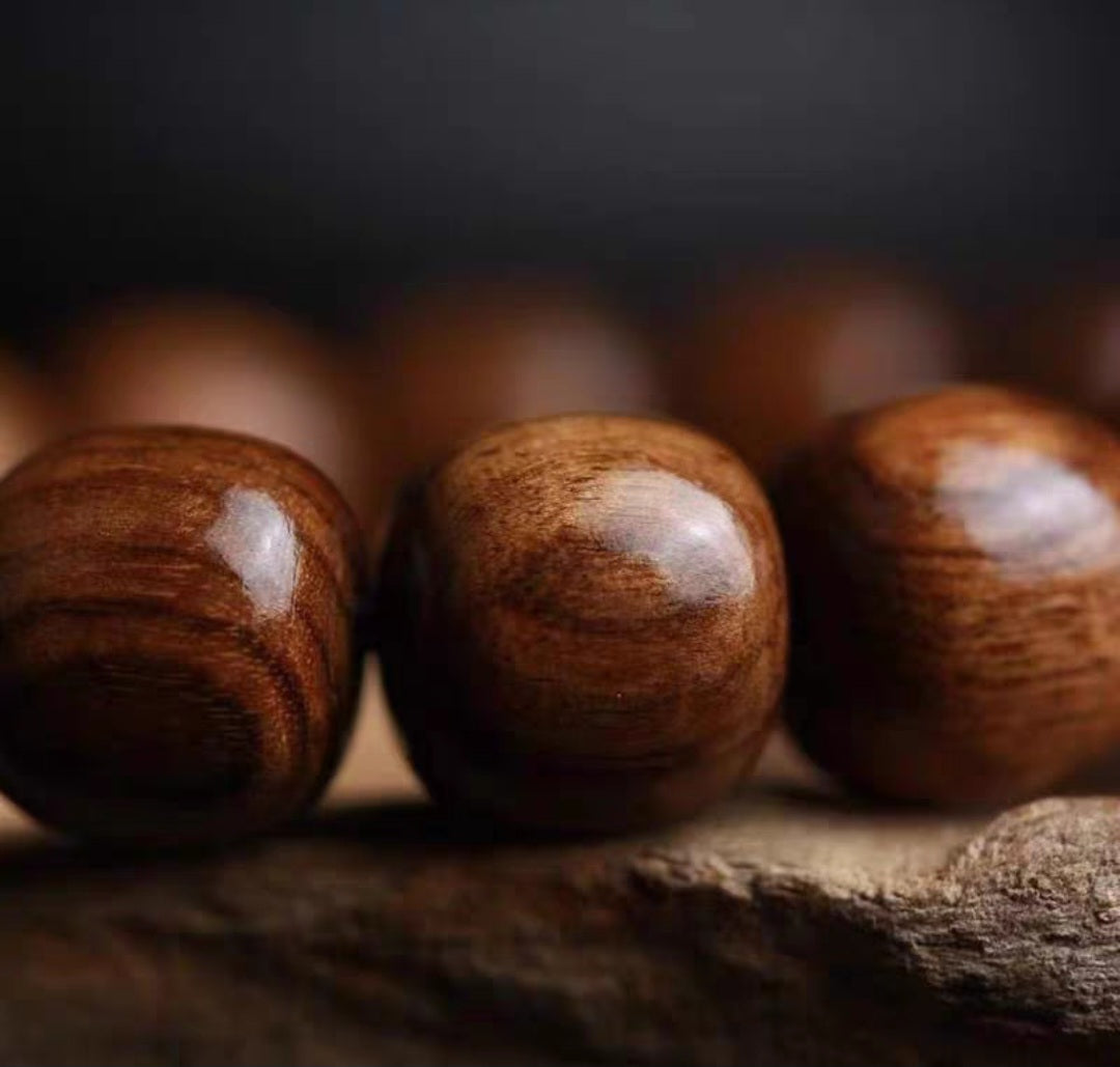 Wood Bracelet with Pixue Carving Rosewood 12mm 花梨木 - Bleus Vault.C 